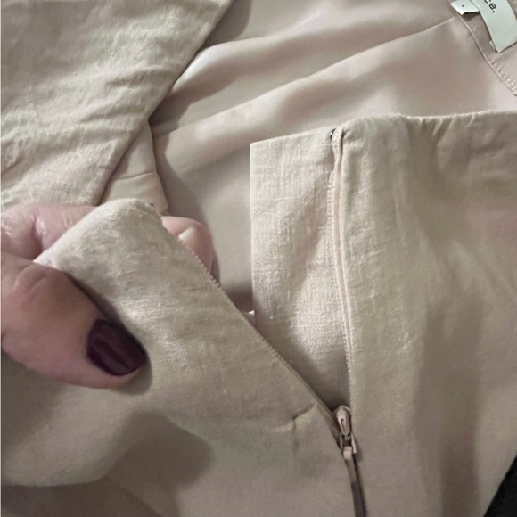 Vince Cropped Wide Leg Linen Blend Pant — Rose Pearl Size 6 - Picture 15 of 15
